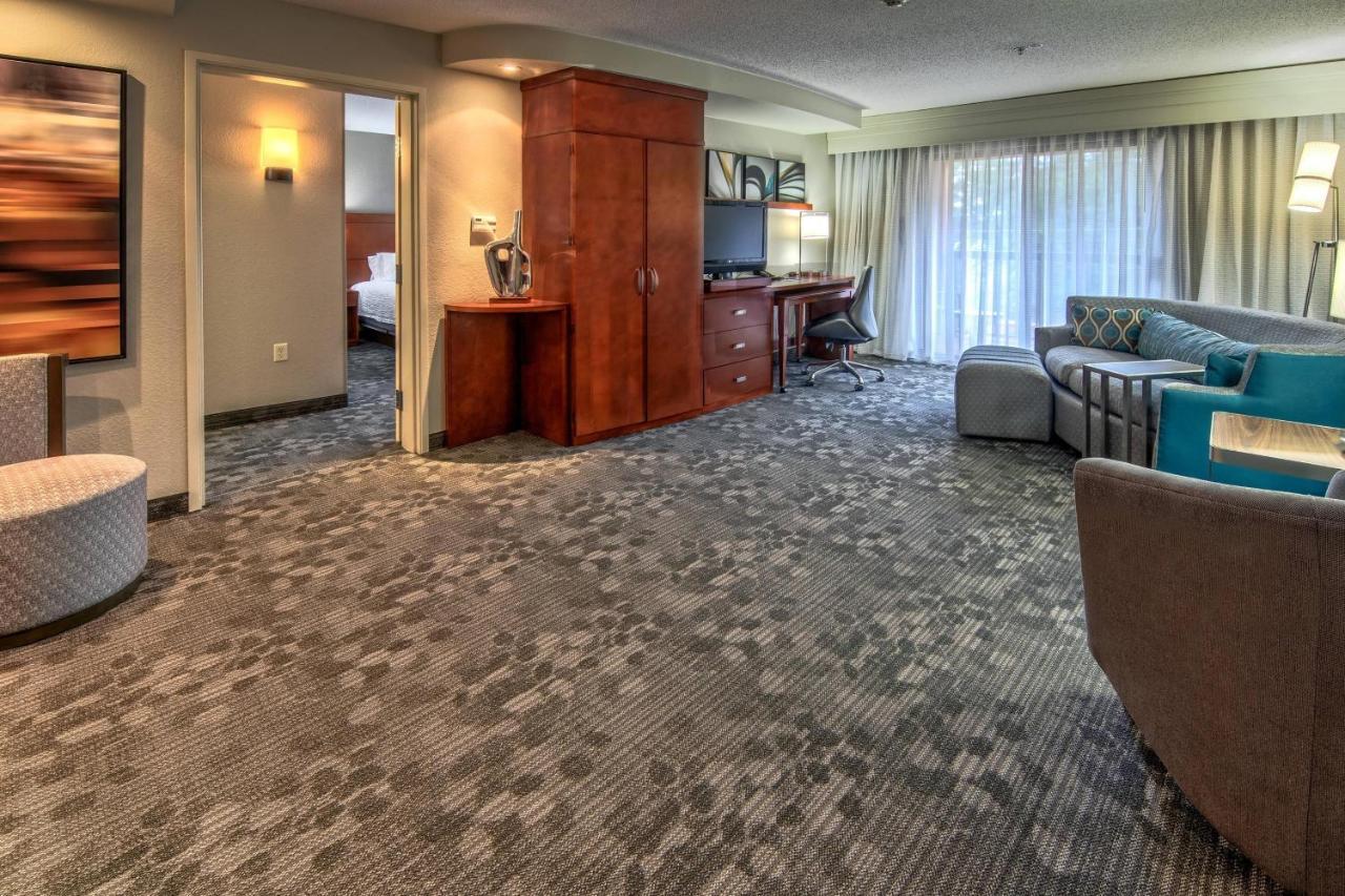 Hotel Courtyard By Marriott Troy Zewnętrze zdjęcie