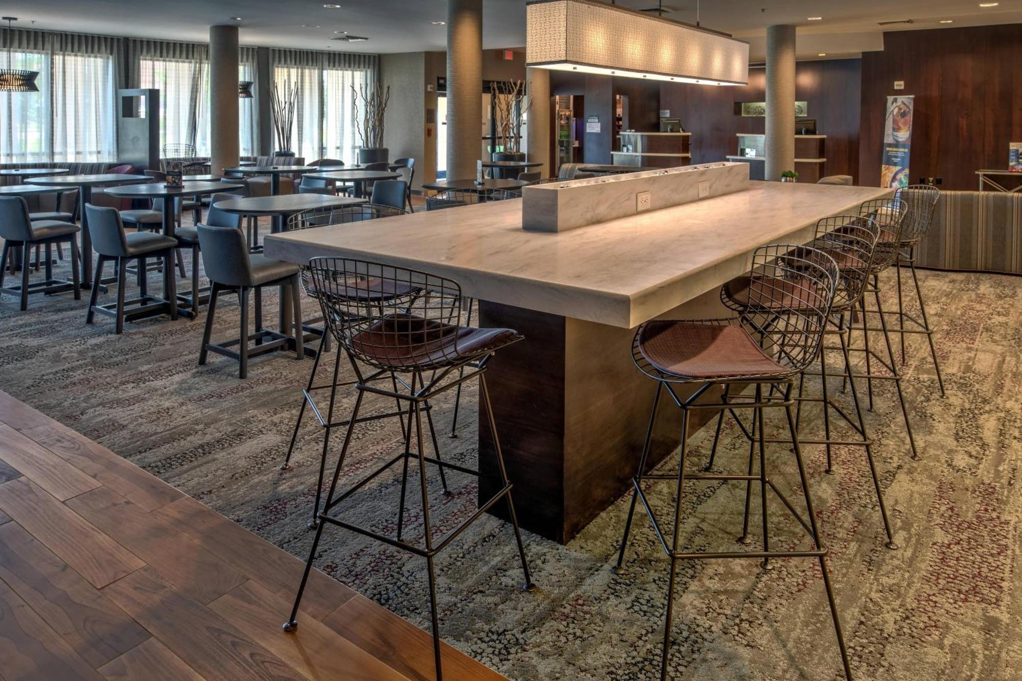 Hotel Courtyard By Marriott Troy Zewnętrze zdjęcie